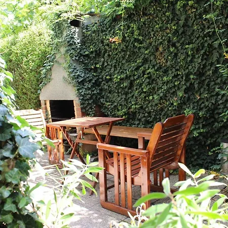 West Capital - Free Private Parking Apartment Zagreb Exterior photo