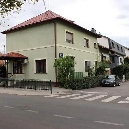 West Capital - Free Private Parking Apartment Zagreb Exterior photo