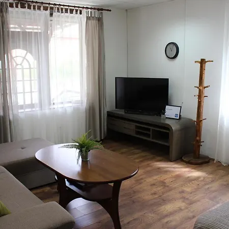 West Capital - Free Private Parking Apartment Zagreb Exterior photo