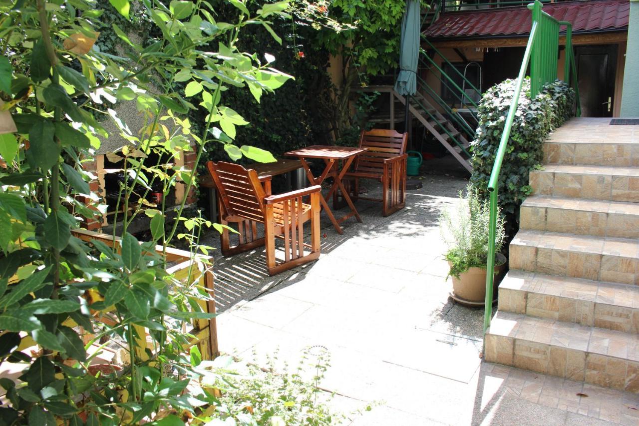 Apartment West Capital - Free Private Parking *