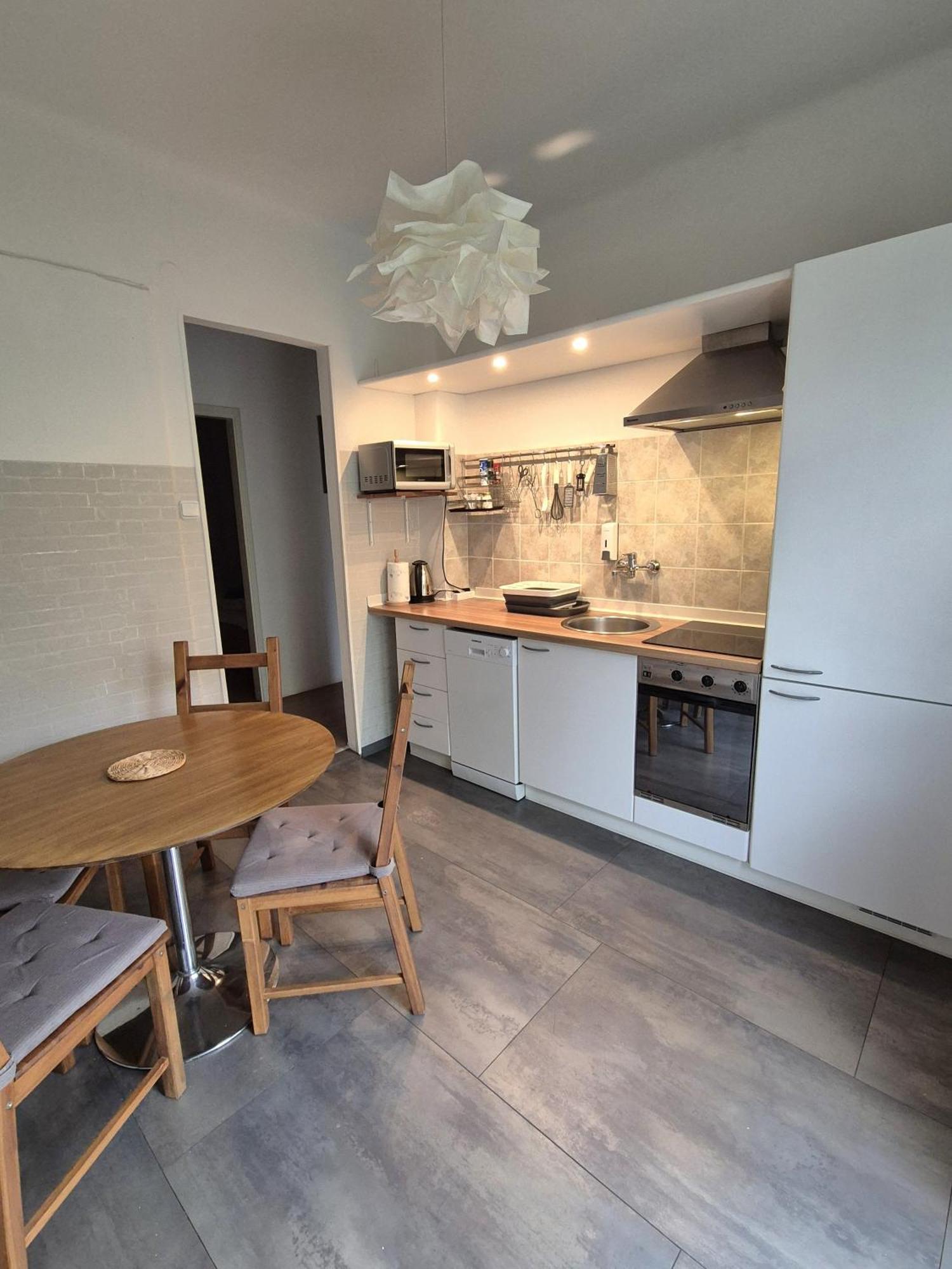 West Capital - Free Private Parking Apartment Zagreb